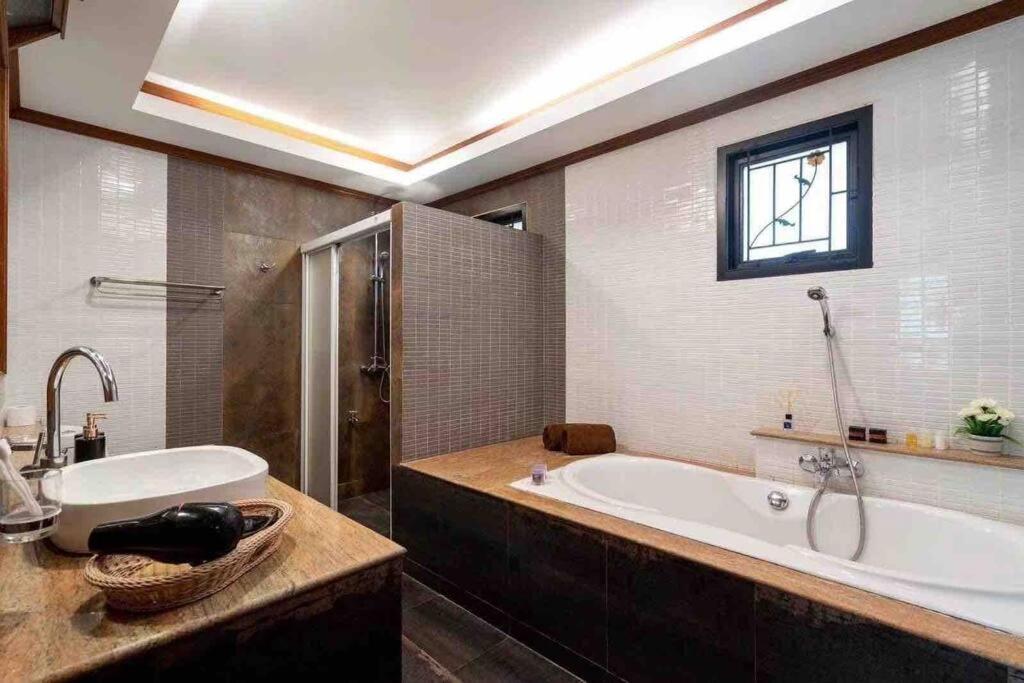 6Br Laguna Bangtao Seaside Swimming Pool Villa Phuket Dış mekan fotoğraf